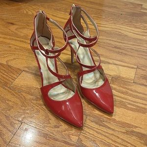 MK MICHAEL KORS CATIA RED PATENT LEATHER CRISS CROSS STRAP HEELS SIZE 8.5